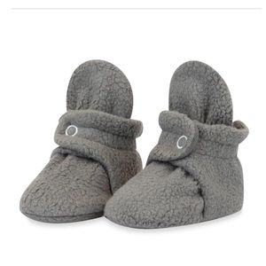 Zutano Cozie Fleece Baby Bootie
GRAY - 3 months